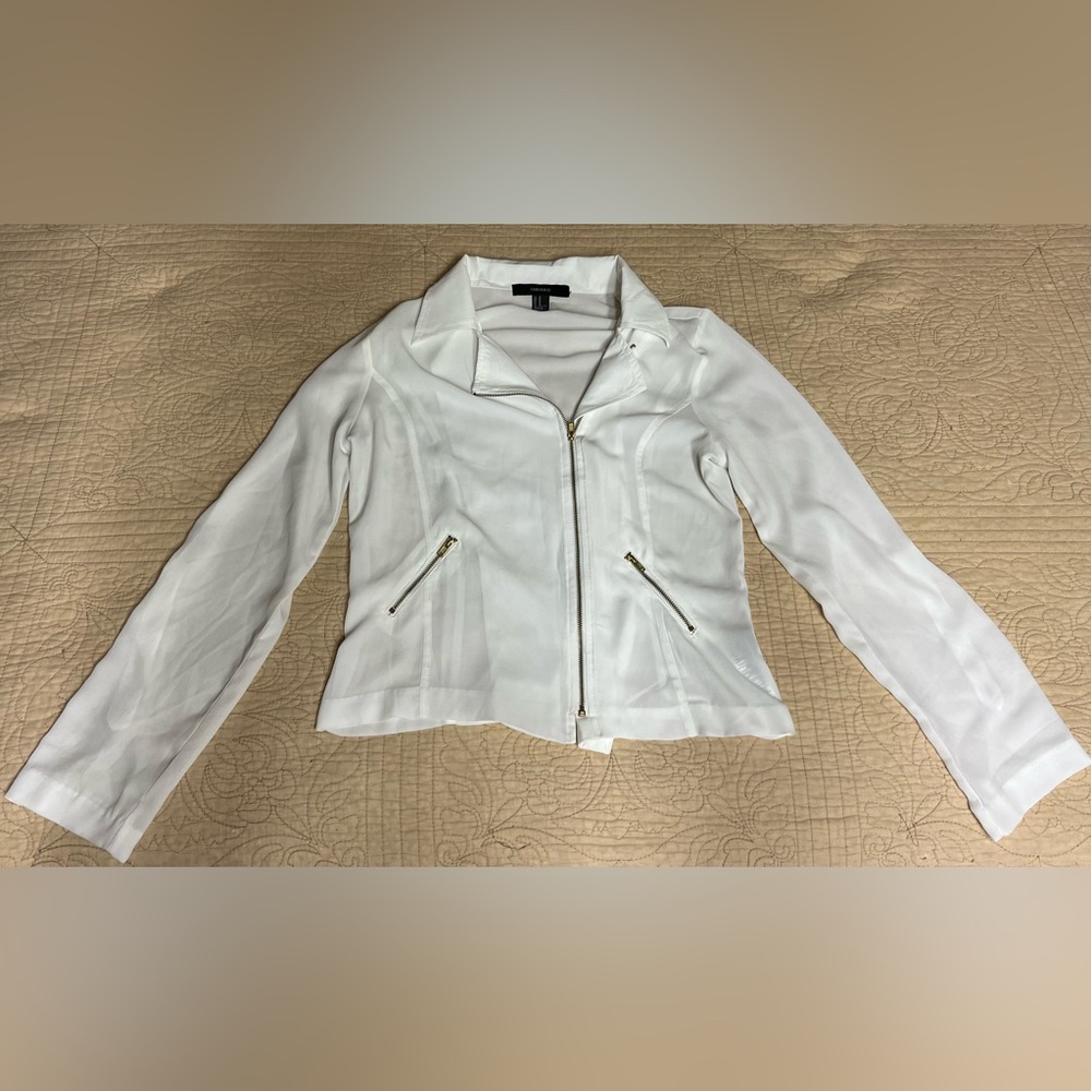 Forever 21 White Zip Up Collared Shirt (Size: Medium)